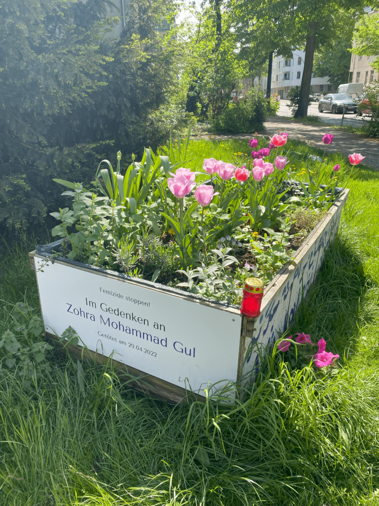 Beet zum Gedenken an Zohra