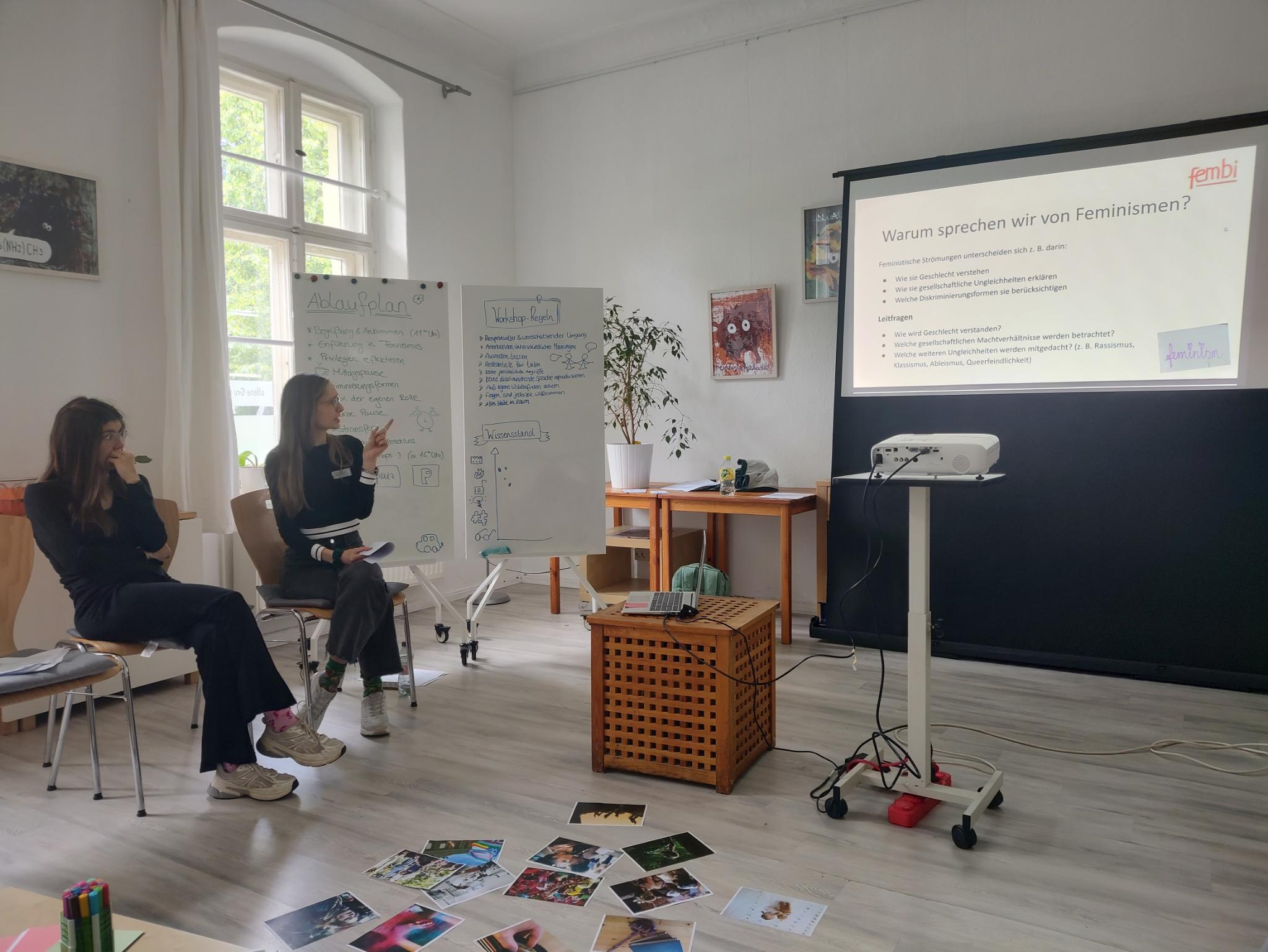 Fembi: Workshop zu intersektionalem Feminismus und diskriminierungssensibler Gruppenarbeit